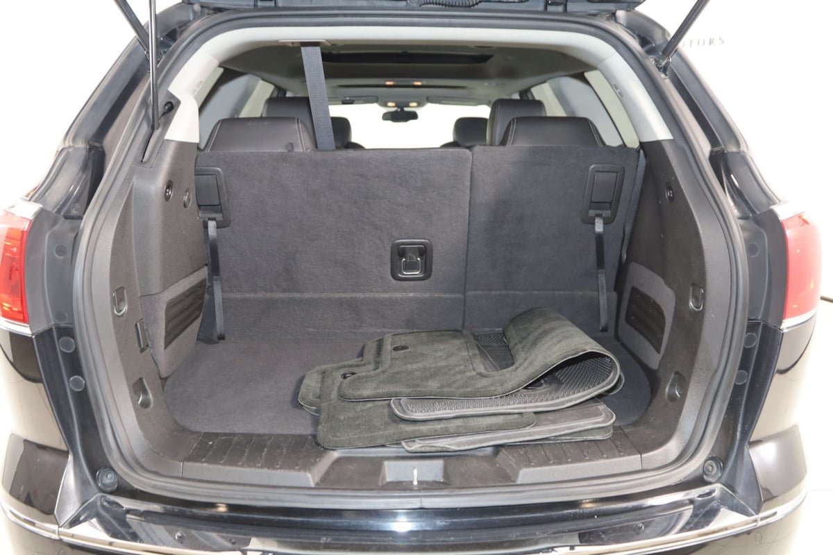 Used 2017 Buick Enclave Leather FWD image 43
