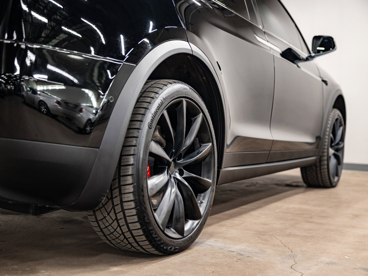 Used 2019 Tesla Model X P100D image 28