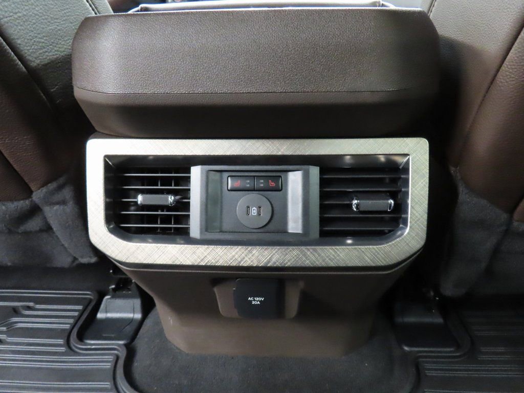 Used 2026 Ford F450 King Ranch w/ FX4 Off-Road Package AWD/4WD image 11