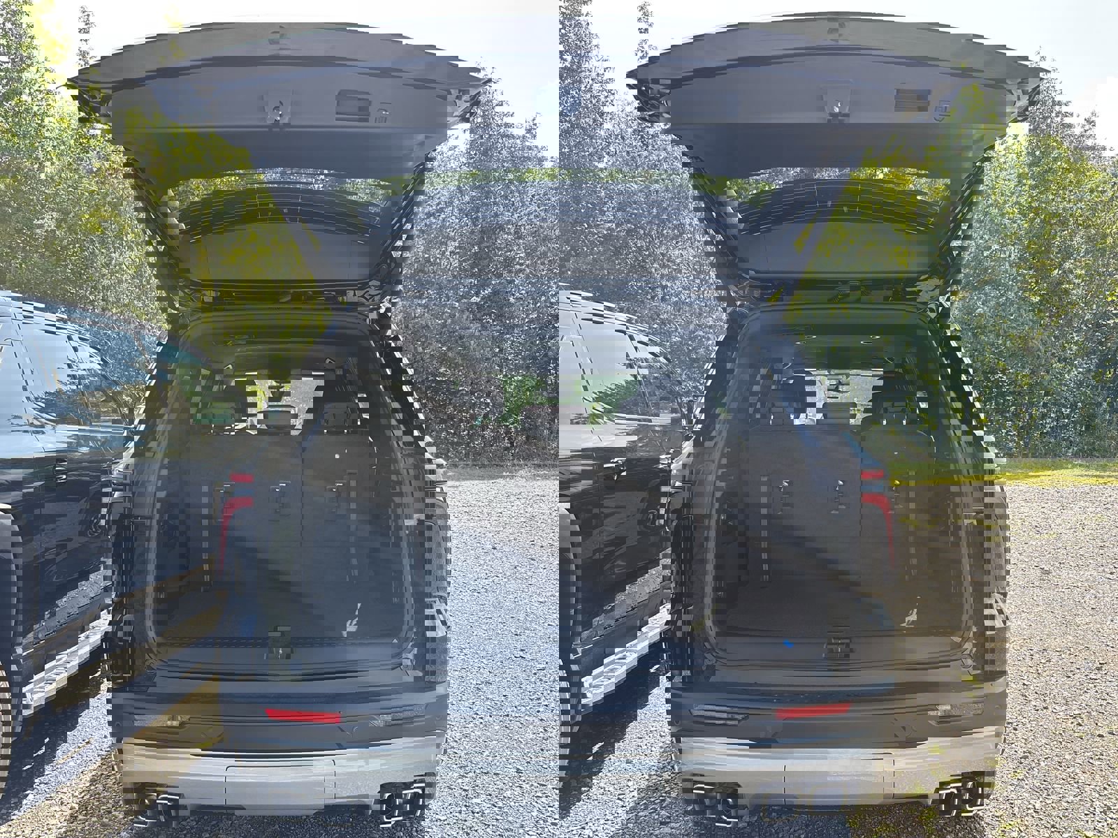 New 2026 Chevrolet Traverse Z71 w/ Driver Confidence Package image 26