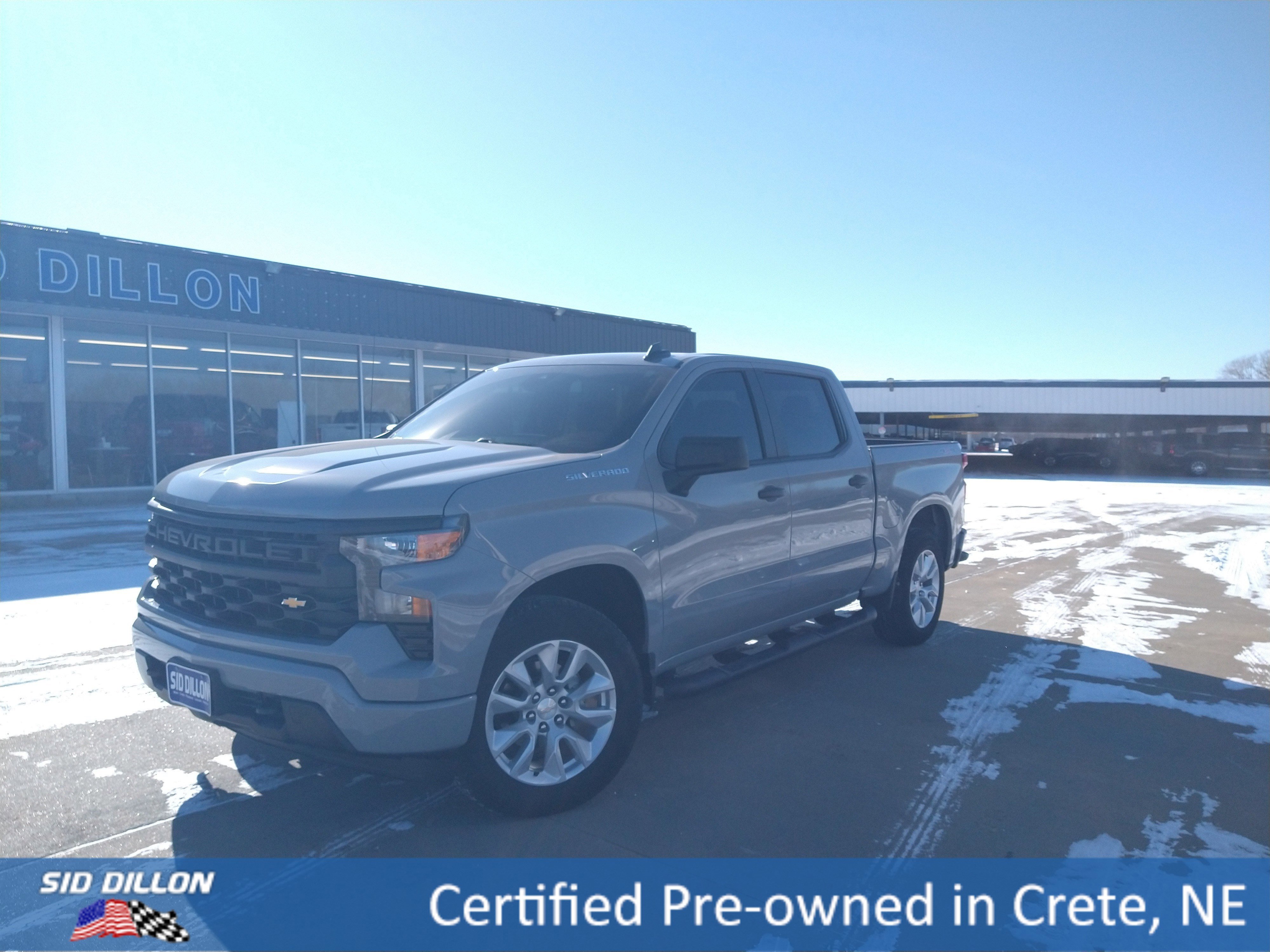Used 2024 Chevrolet Silverado 1500 Custom image 1