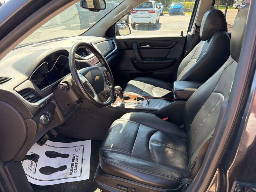 Used 2013 Chevrolet Traverse LT FWD image 7