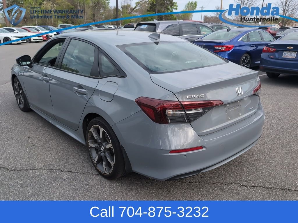 Used 2025 Honda Civic Sport Touring image 5