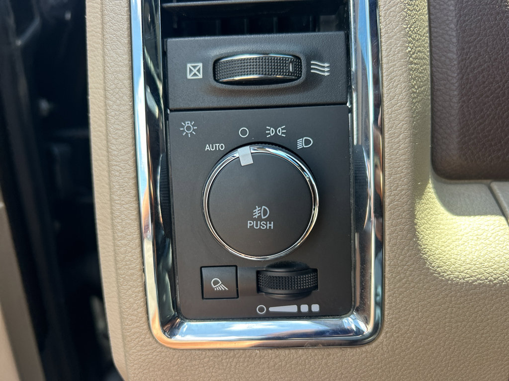 Used 2018 RAM 1500 Laramie Longhorn w/ Longhorn Southfork Package AWD/4WD image 23