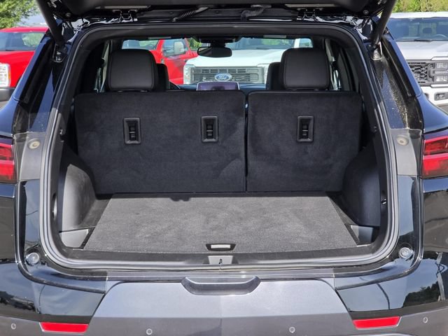 Used 2023 Chevrolet Blazer Premier w/ Enhanced Convenience Package FWD image 9
