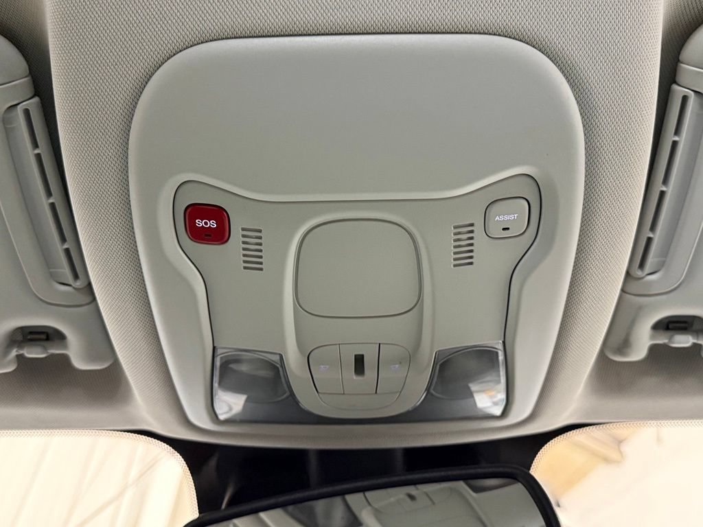 Certified 2022 Jeep Renegade Limited AWD/4WD image 17