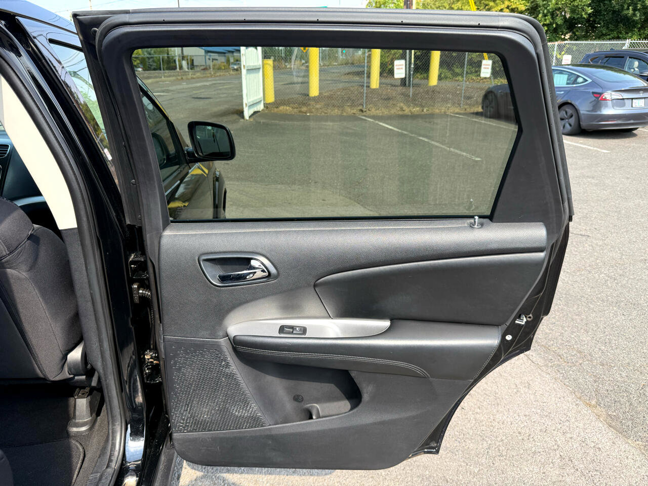 Used 2014 Dodge Journey SXT image 16