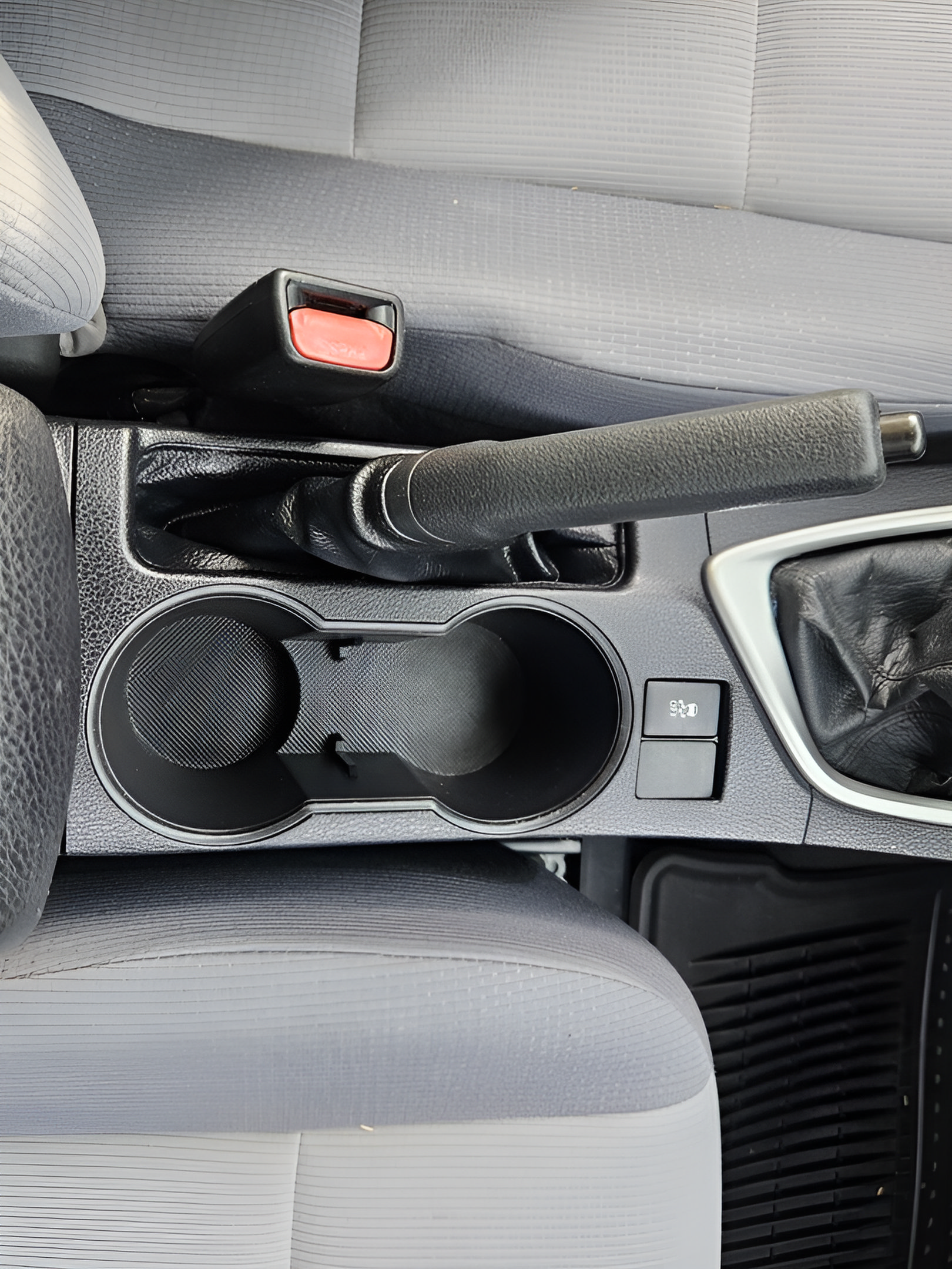 Used 2015 Toyota Corolla L FWD image 17