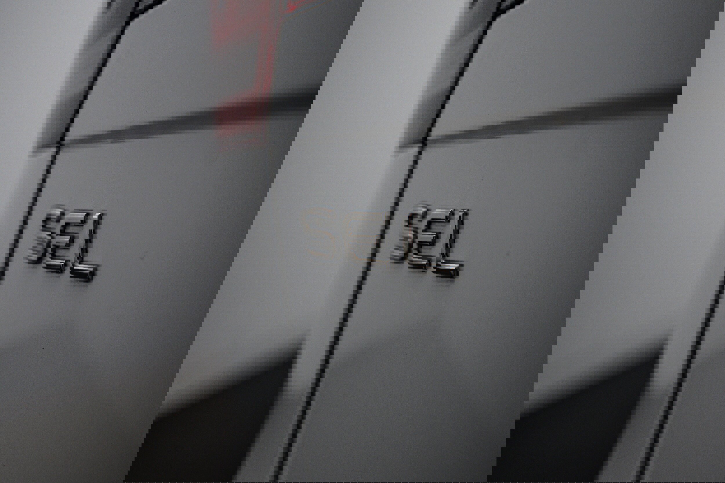 Used 2024 Volkswagen Tiguan SEL R-Line image 25