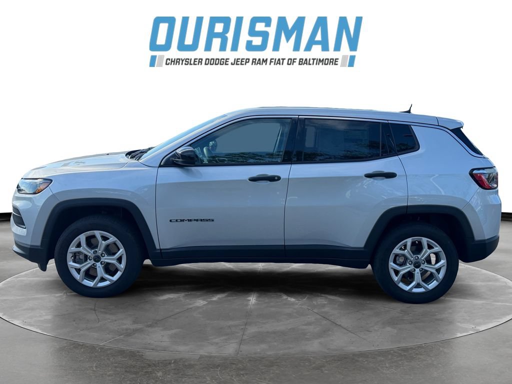 Used 2025 Jeep Compass Sport AWD/4WD image 3
