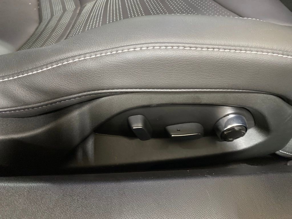 Certified 2022 Chevrolet Corvette Stingray Premium Conv w/ Z51 Performance Package image 22