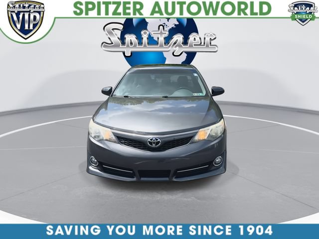 Used 2012 Toyota Camry SE w/ Leather Pkg FWD image 4