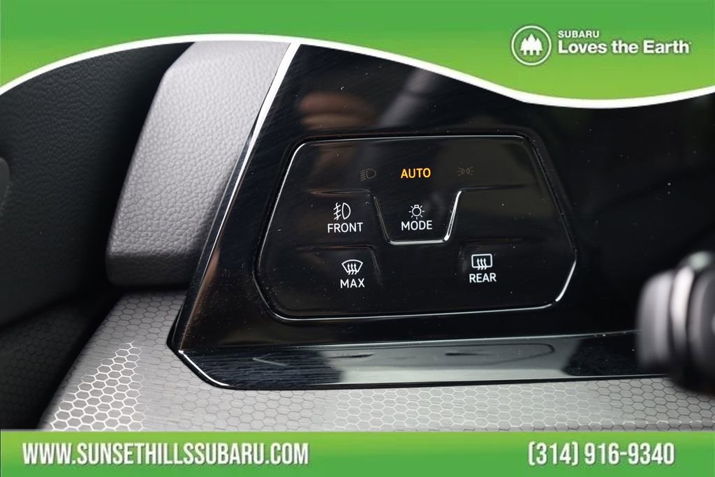 Used 2024 Volkswagen GTI SE image 18