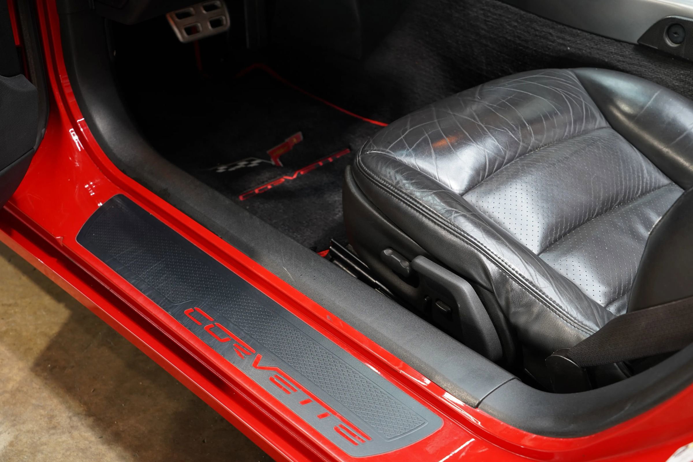 Used 2006 Chevrolet Corvette Convertible w/ Preferred Equipment Group RWD image 42