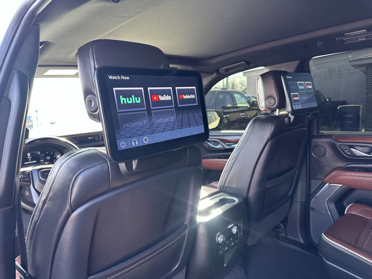 Used 2023 GMC Yukon XL Denali Ultimate AWD/4WD image 21
