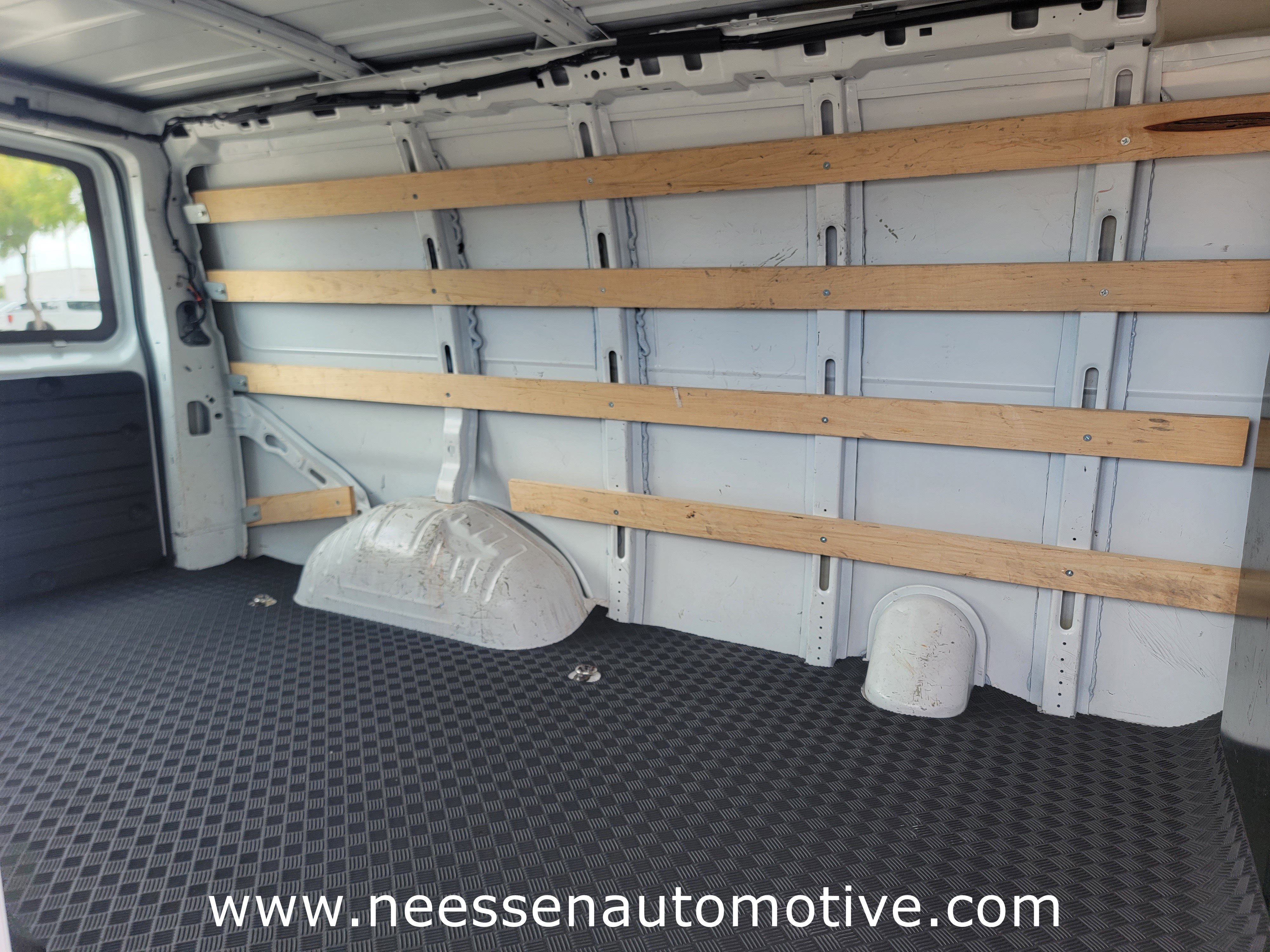 Used 2023 Chevrolet Express 2500 w/ Driver Convenience Package image 12