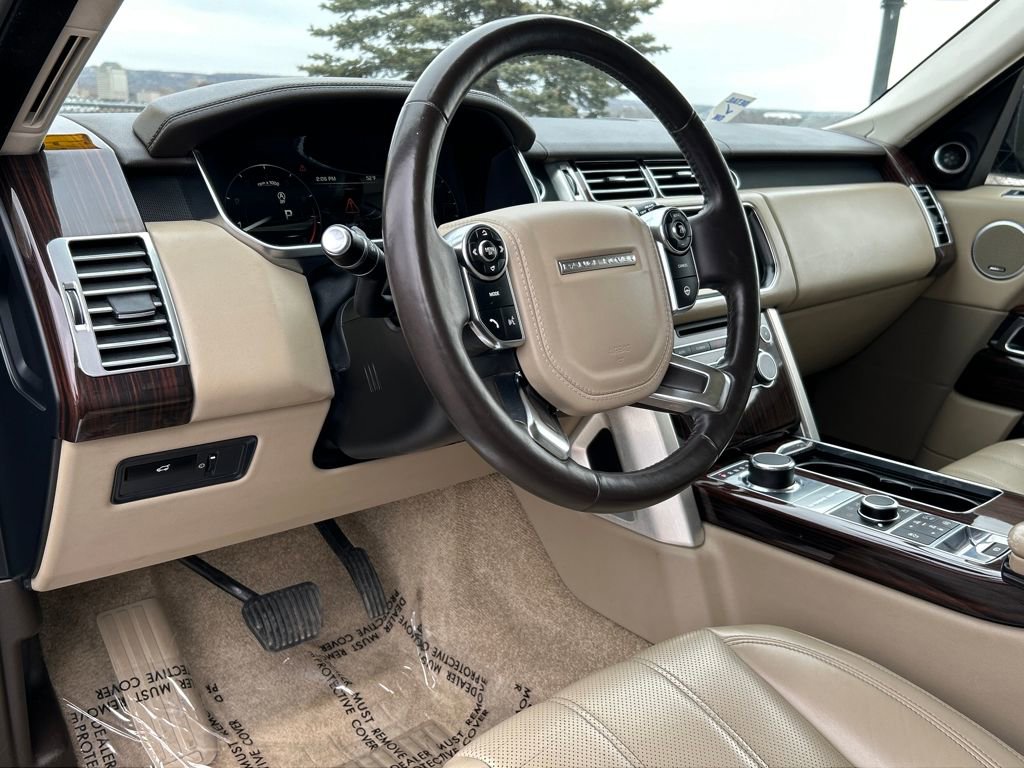 Used 2014 Land Rover Range Rover HSE image 8