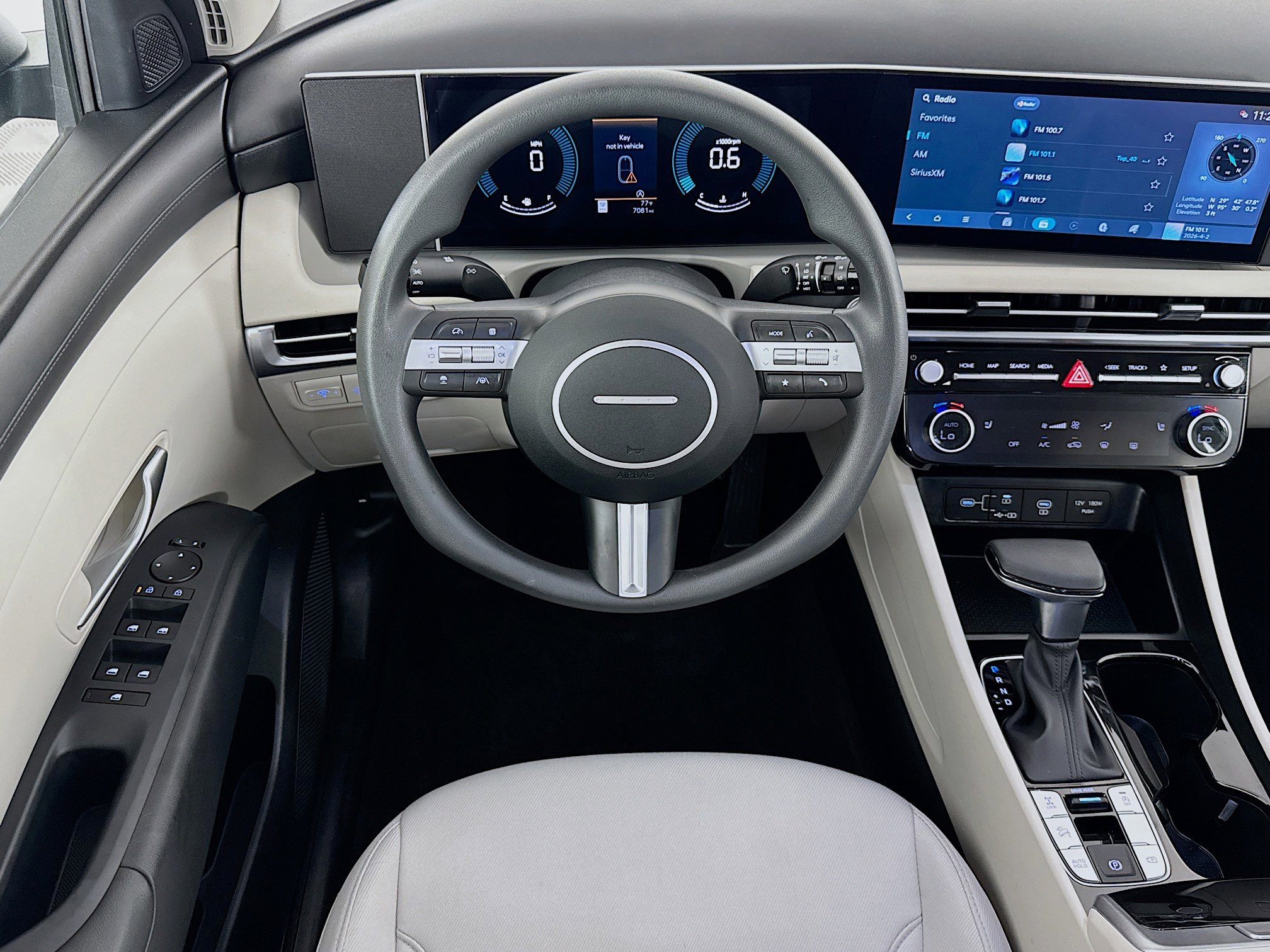 Used 2026 Hyundai Tucson SEL AWD/4WD image 16