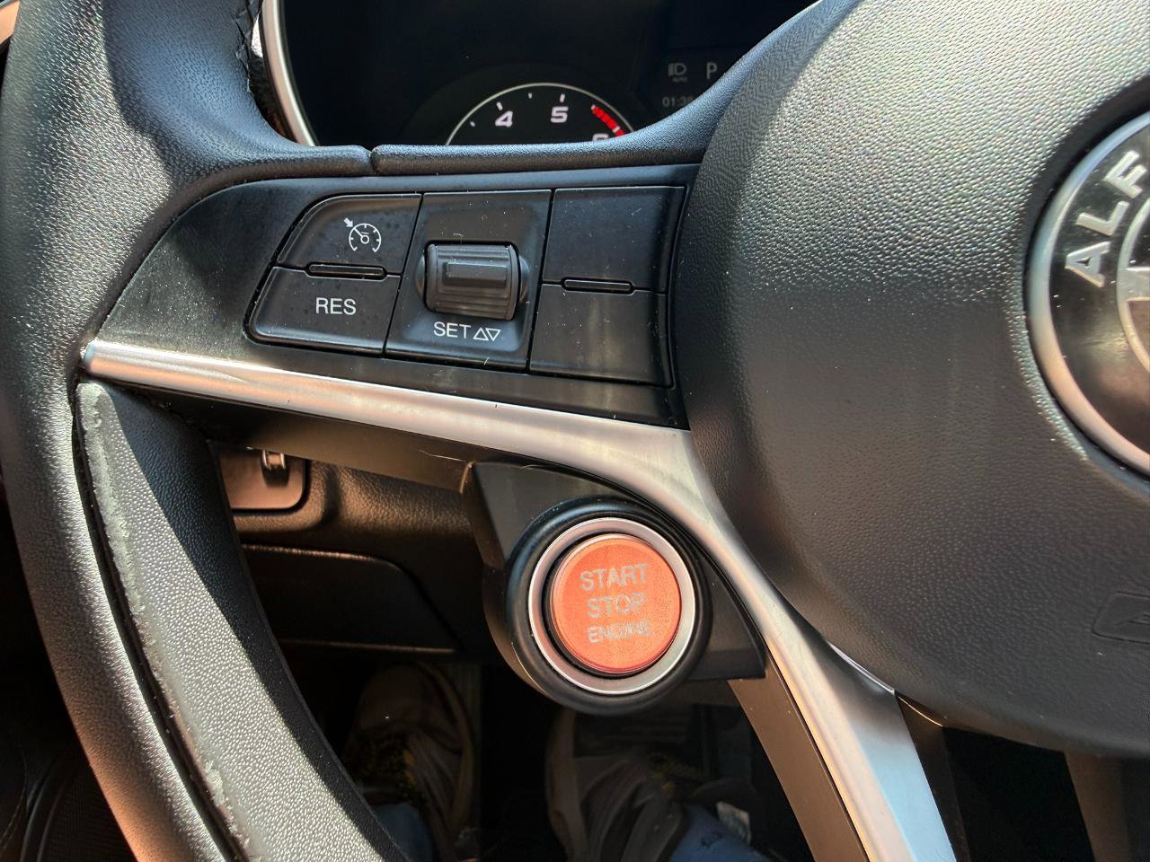 Used 2017 Alfa Romeo Giulia image 29