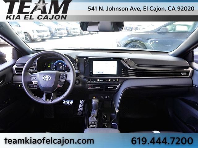 Used 2025 Toyota Camry SE w/ Convenience Package FWD image 18