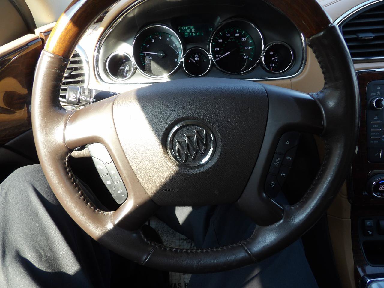 Used 2017 Buick Enclave Premium w/ Experience Buick Package AWD/4WD image 12