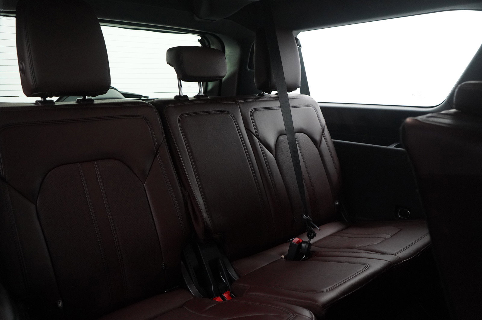 Used 2022 Ford Expedition Max Limited image 13