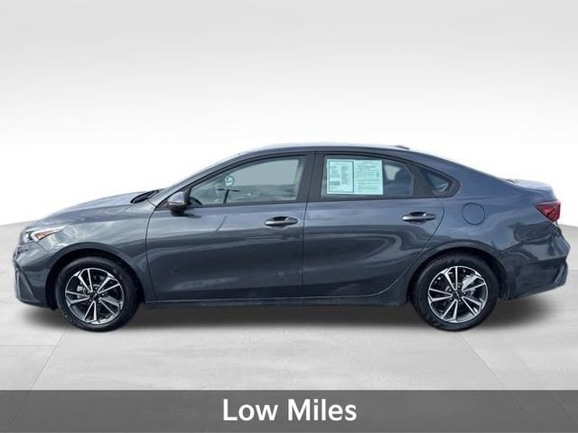 Used 2023 Kia Forte LXS w/ LXS Technology Package image 6