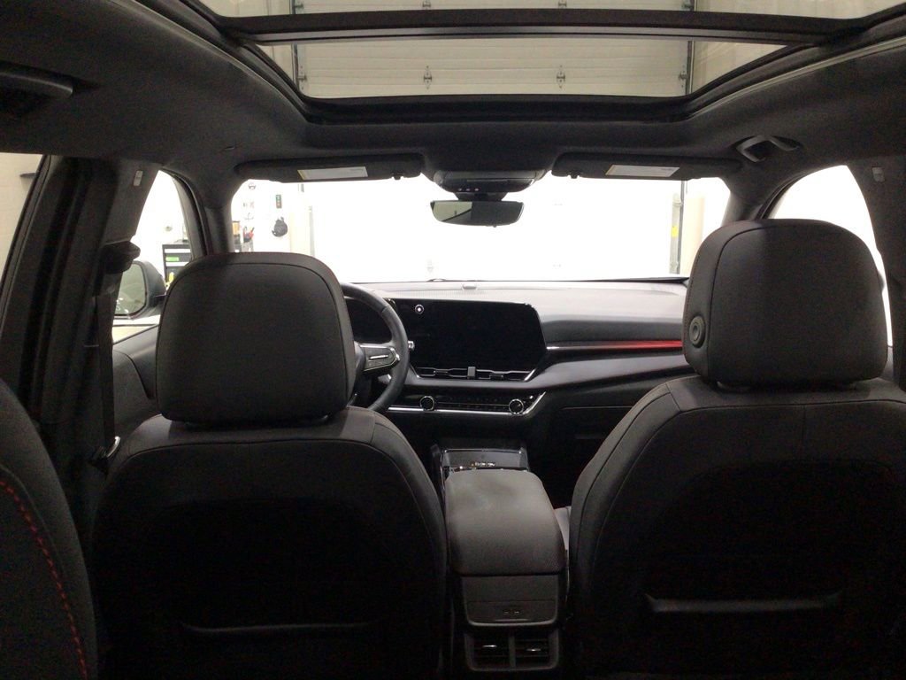 Used 2025 Chevrolet Equinox RS w/ Safety and Technology Package image 25