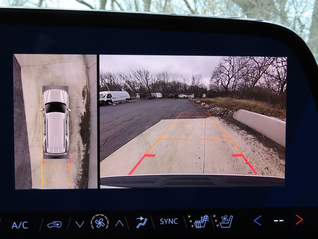 New 2026 Chevrolet Tahoe High Country AWD/4WD image 9