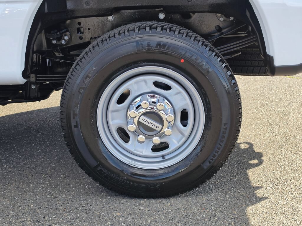 New 2027 Ford F350 XL AWD/4WD image 6