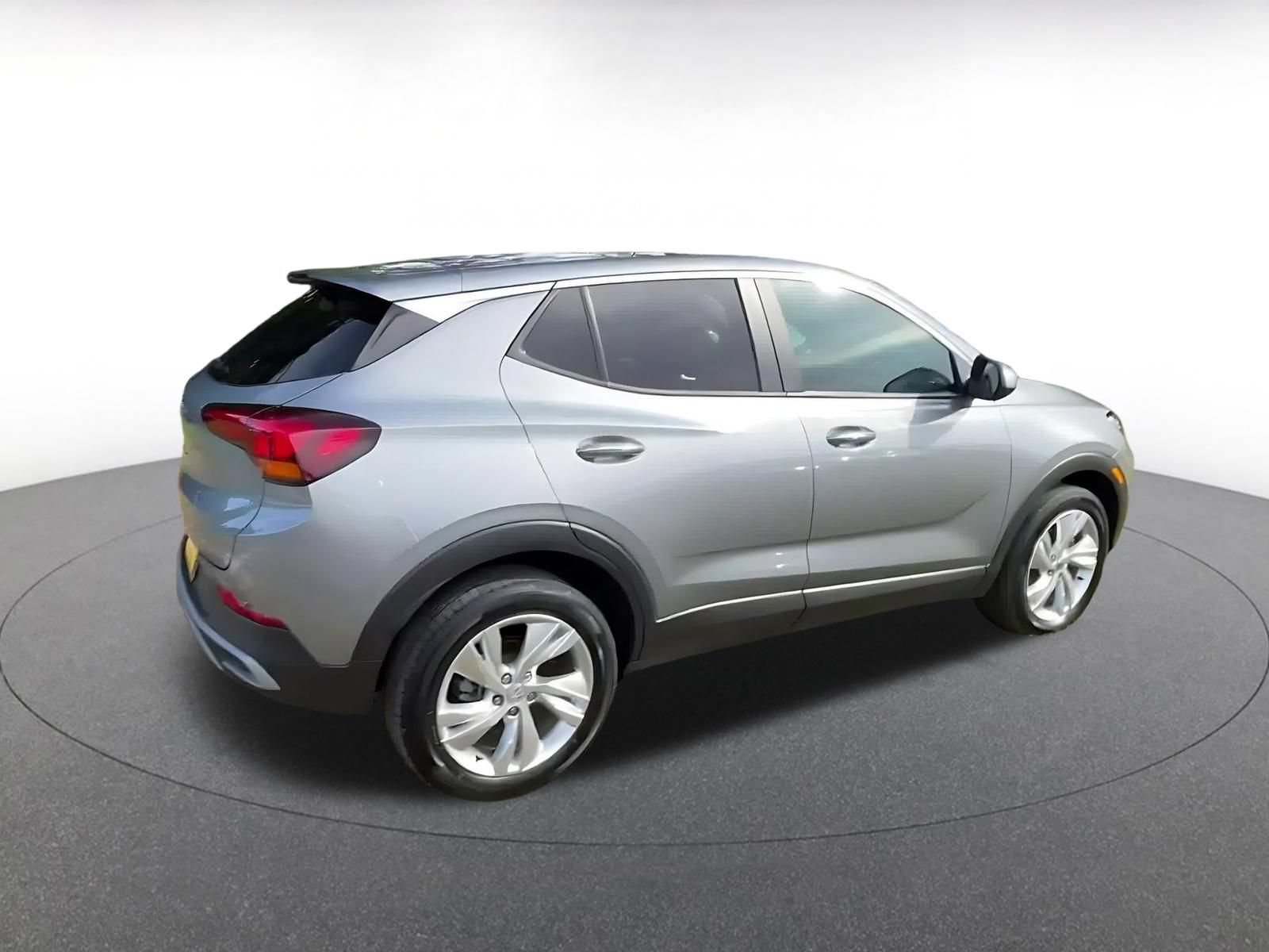 Used 2025 Buick Encore GX Preferred AWD/4WD image 13