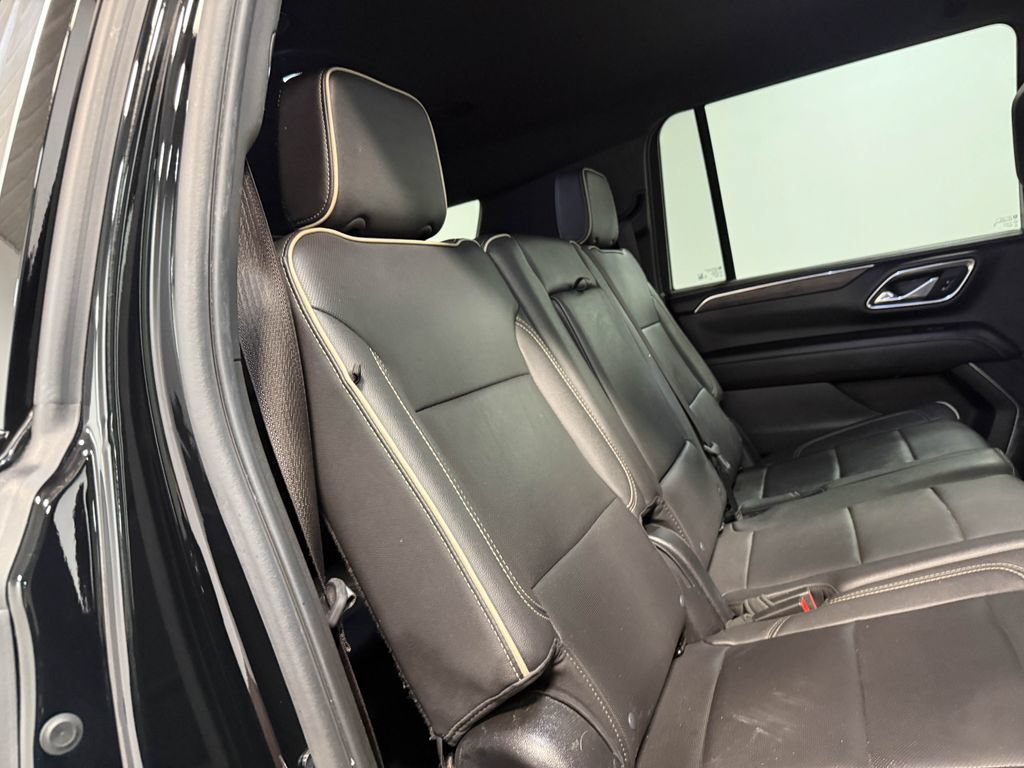 Used 2024 Chevrolet Suburban Premier AWD/4WD image 64