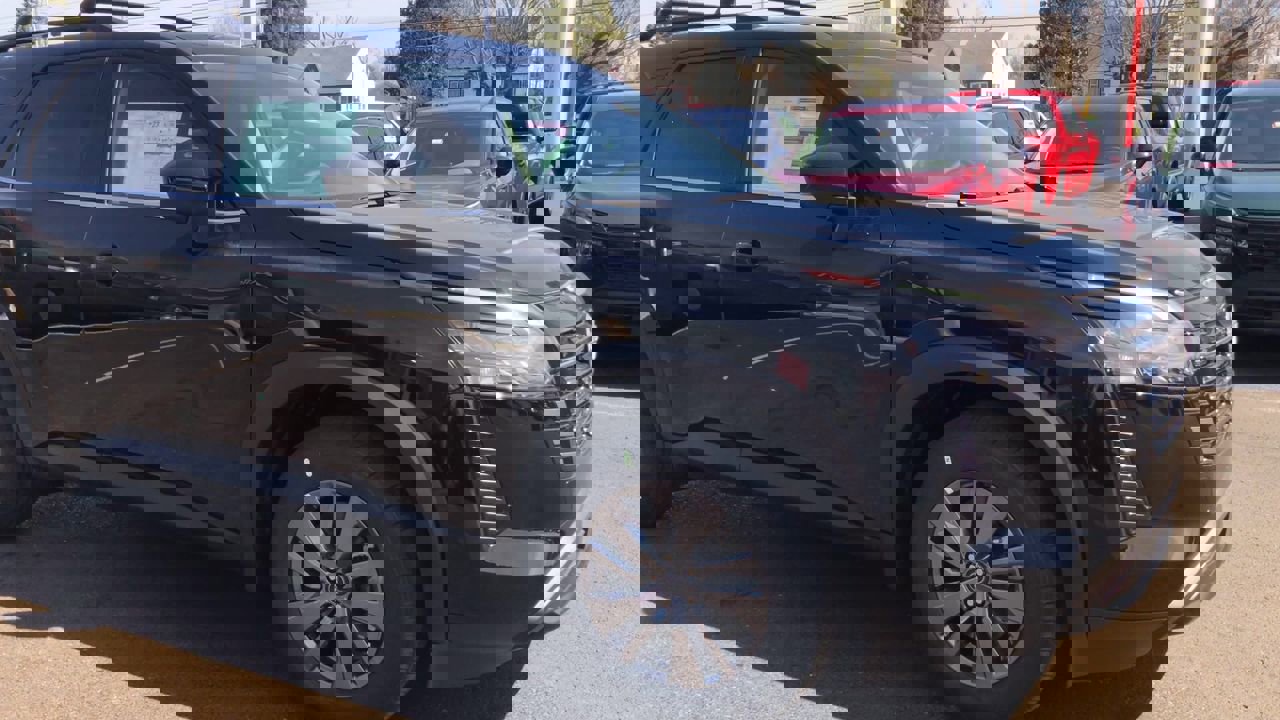 New 2026 Nissan Pathfinder SV image 2