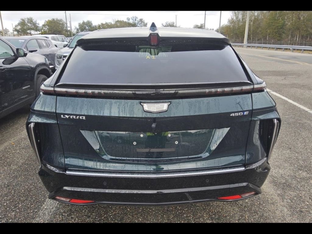 Used 2025 Cadillac Lyriq Luxury image 8