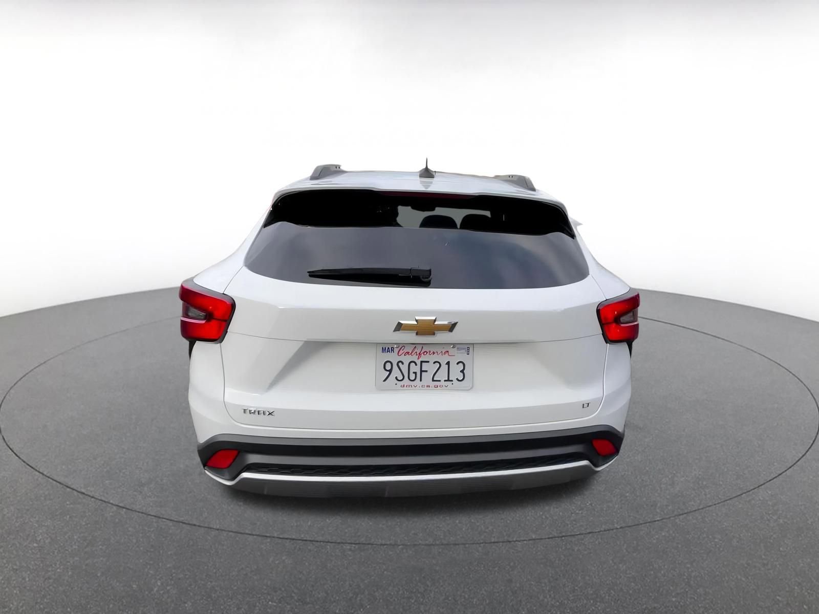 Used 2025 Chevrolet Trax LT image 12