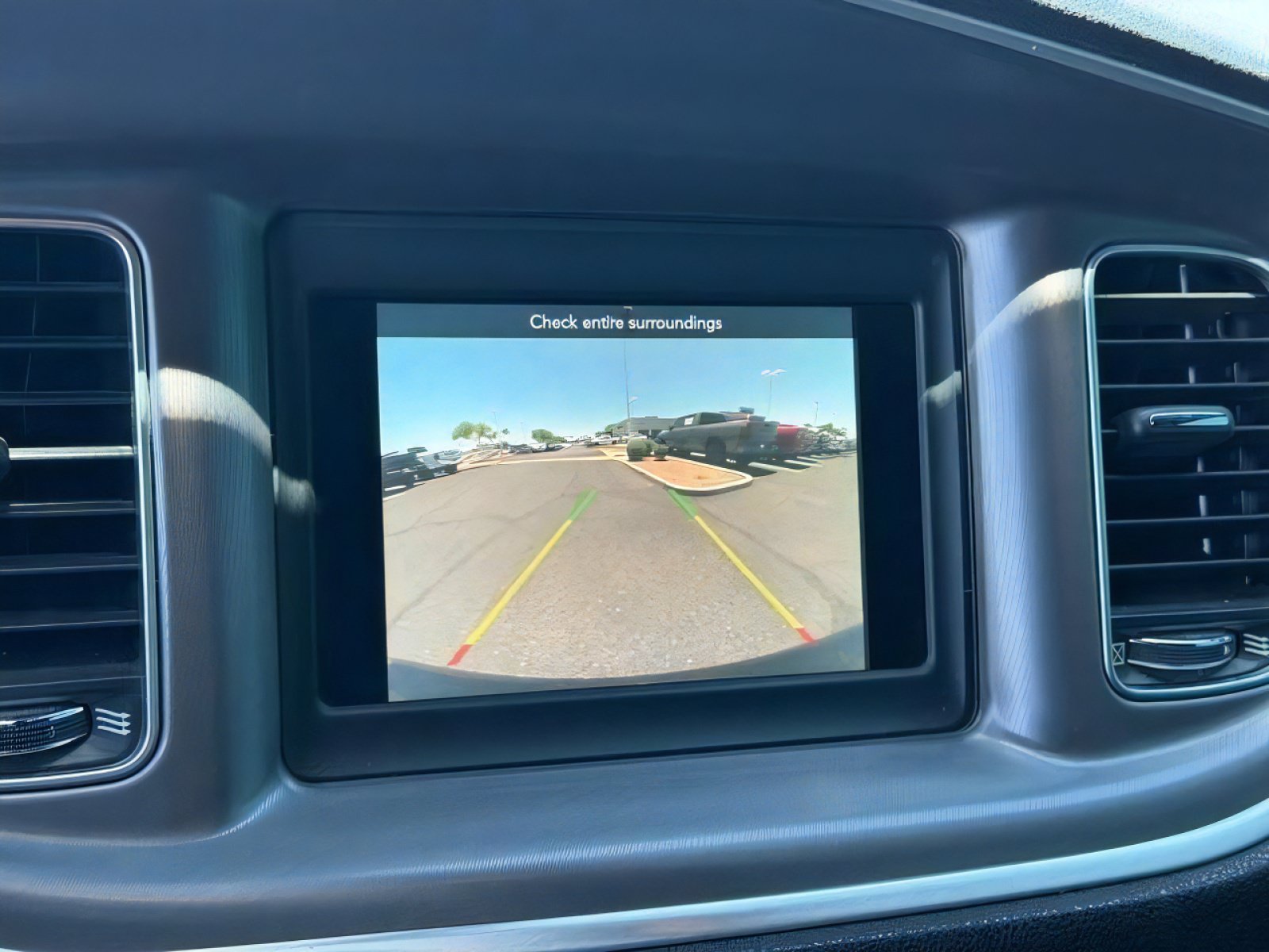 Used 2019 Dodge Charger SXT RWD image 25