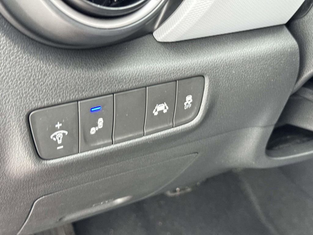 Used 2021 Hyundai Kona SEL image 16