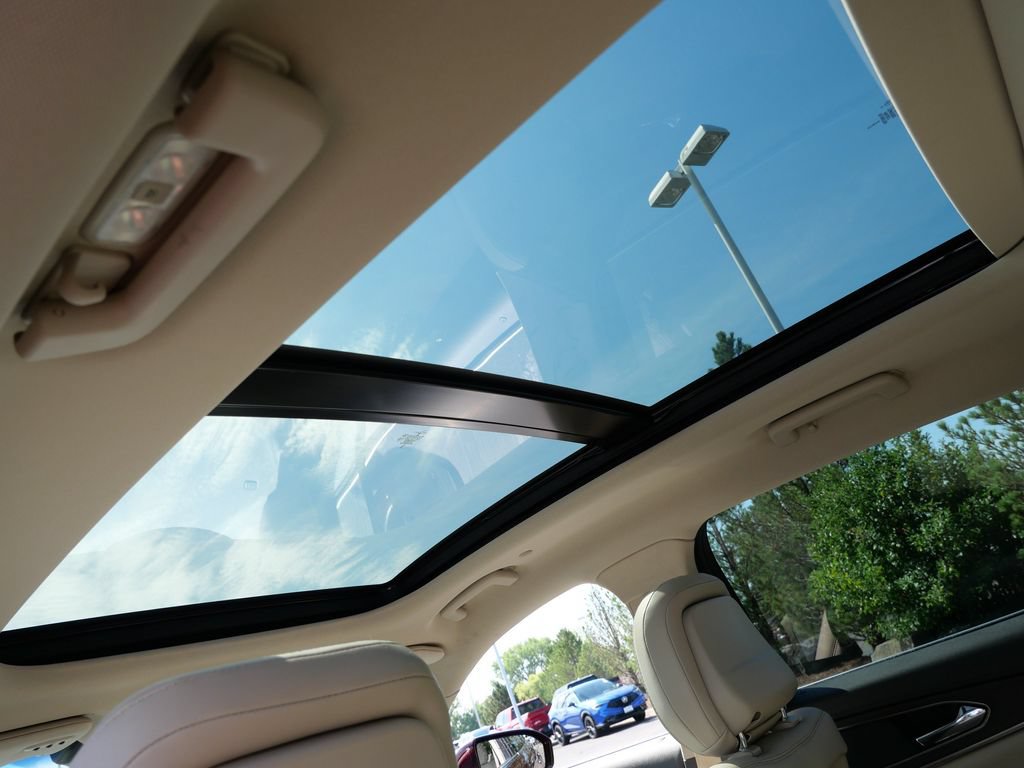 Used 2020 Lincoln Nautilus Reserve AWD/4WD image 12