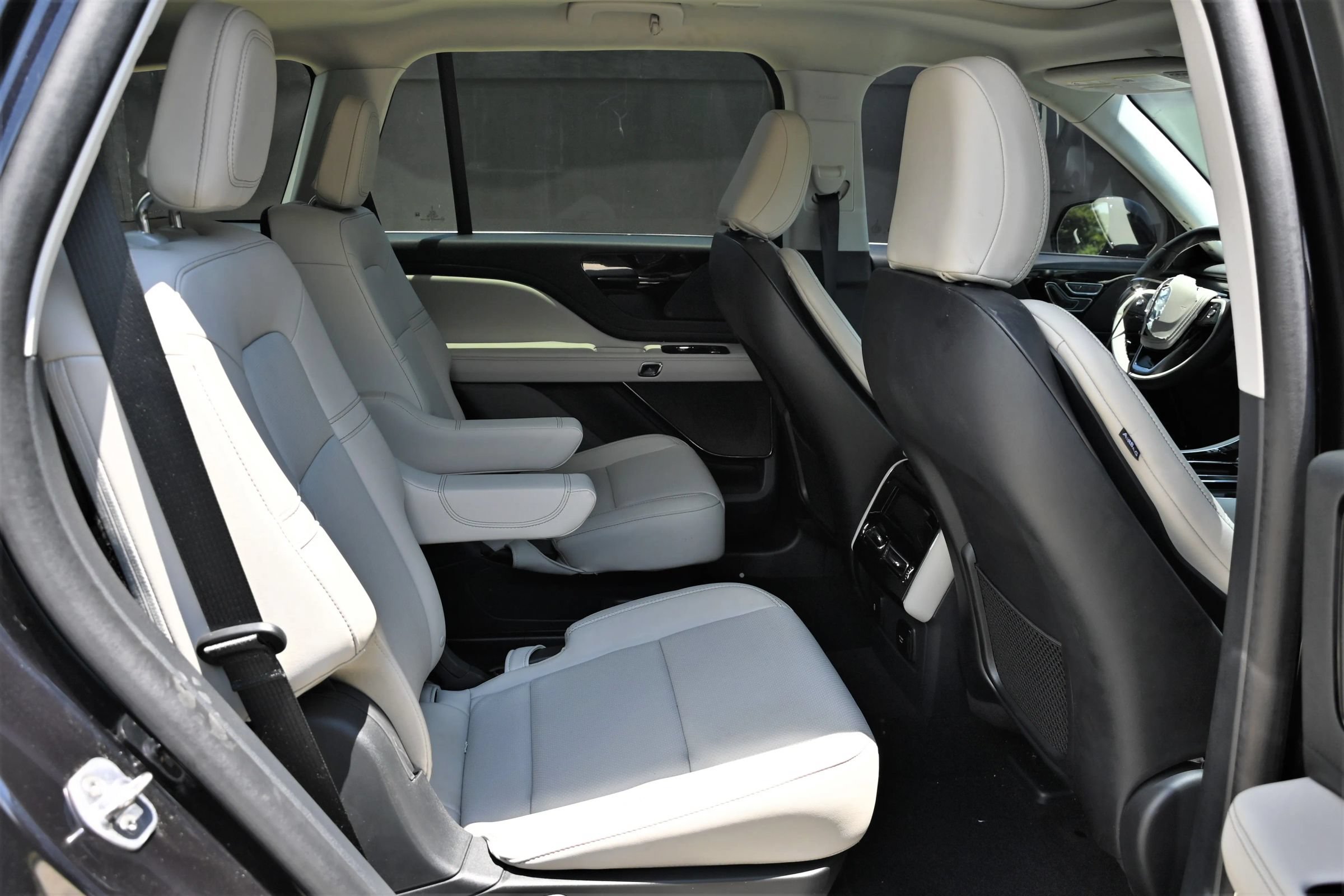Used 2025 Lincoln Aviator 2WD image 18
