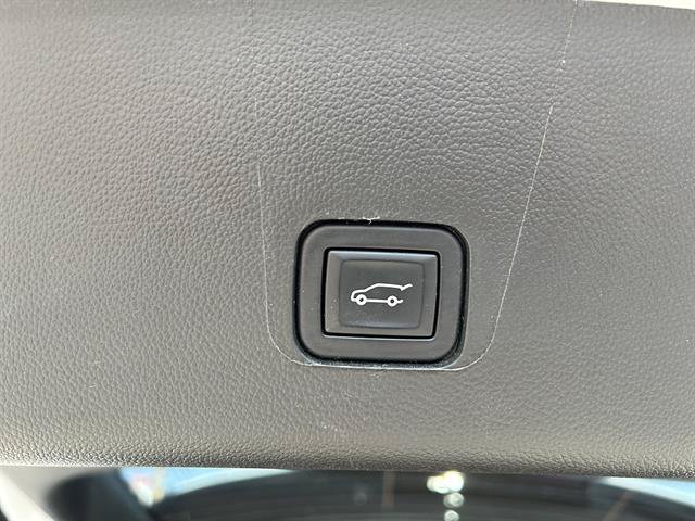 Certified 2023 Chevrolet Traverse LT AWD/4WD image 34