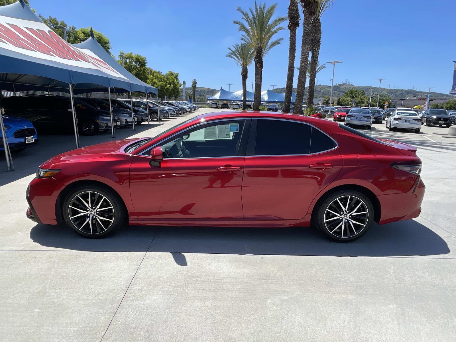 Used 2021 Toyota Camry SE FWD image 28
