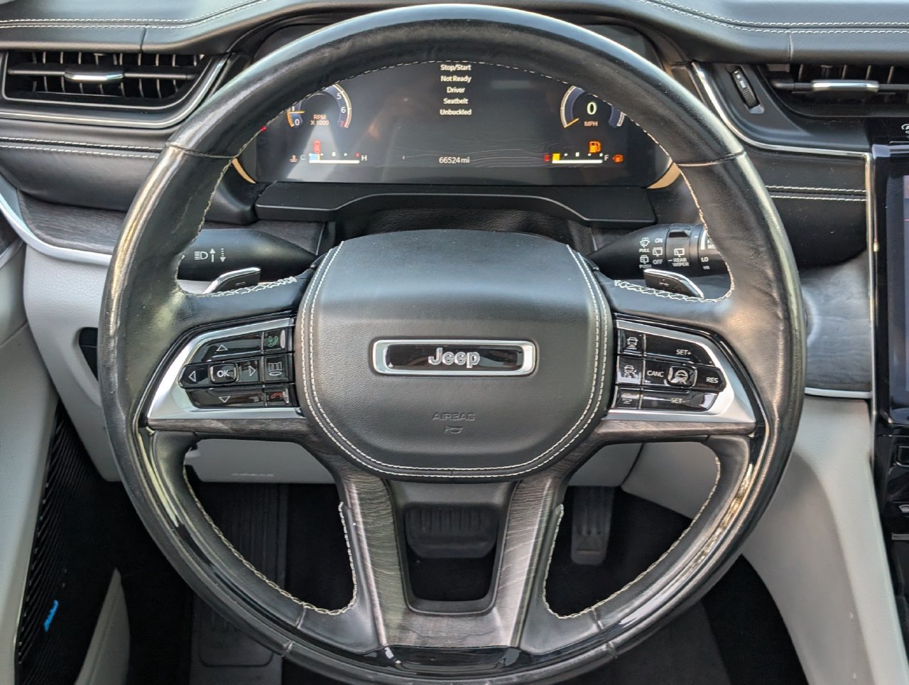 Used 2021 Jeep Grand Cherokee L Overland w/ Advanced Protech Group III AWD/4WD image 11