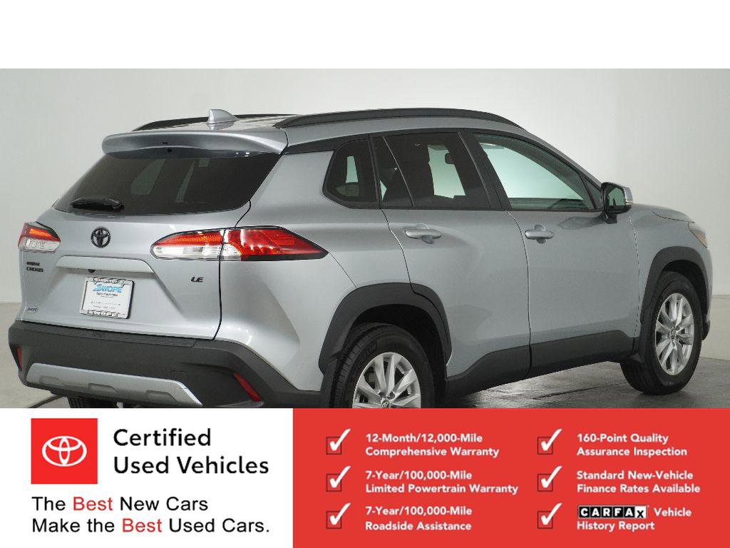 Certified 2022 Toyota Corolla Cross LE w/ Moonroof Package FWD image 3