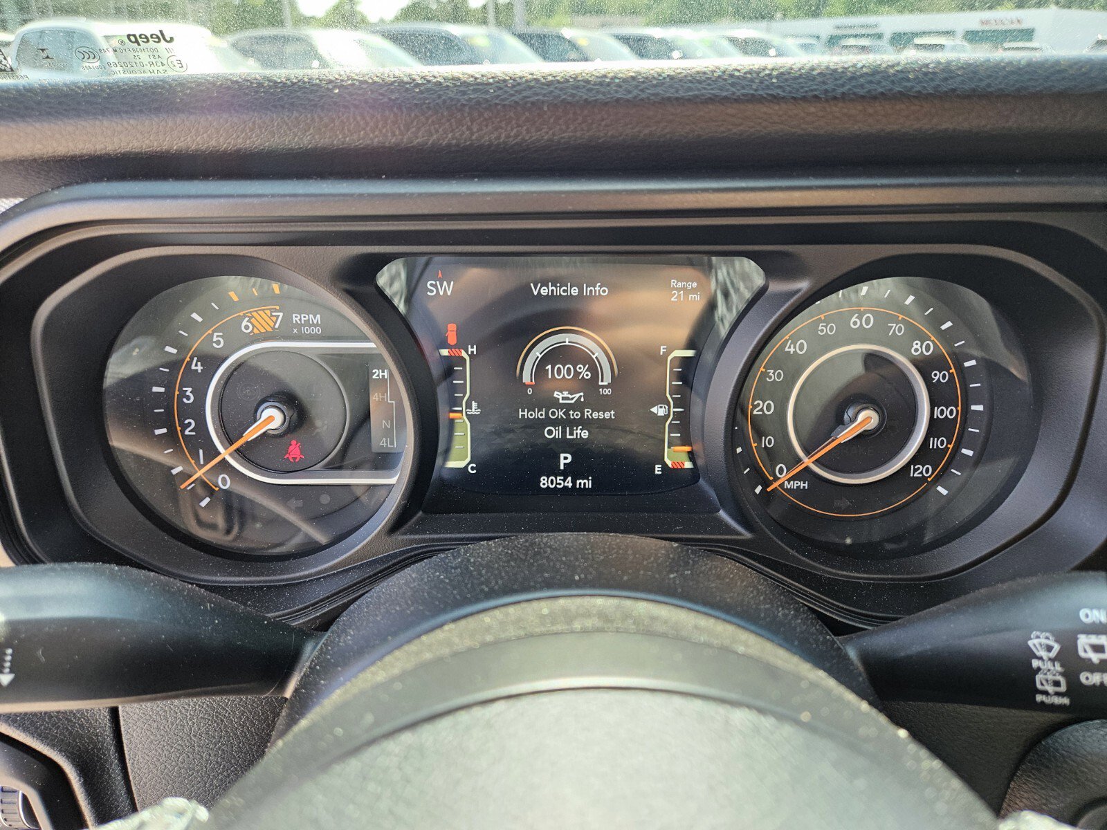 Used 2025 Jeep Wrangler Willys AWD/4WD image 28