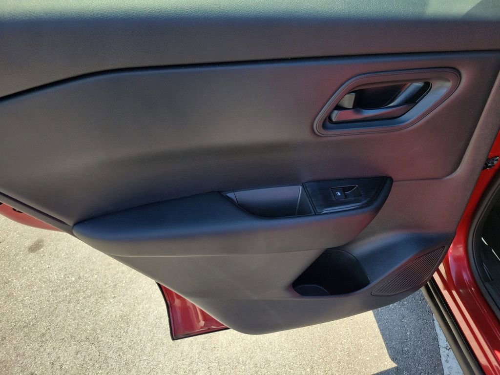 Certified 2024 Nissan Rogue S FWD image 9