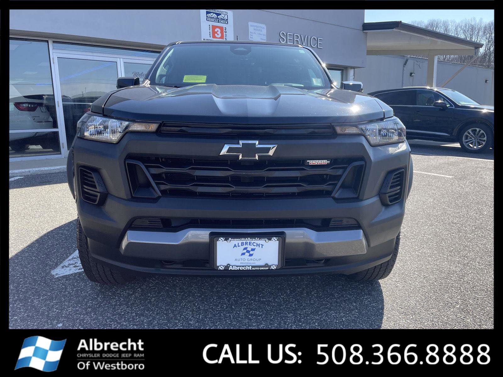 Used 2023 Chevrolet Colorado Trail Boss image 8