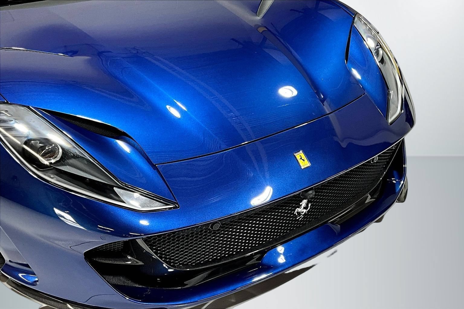 Used 2022 Ferrari 812 GTS RWD image 27