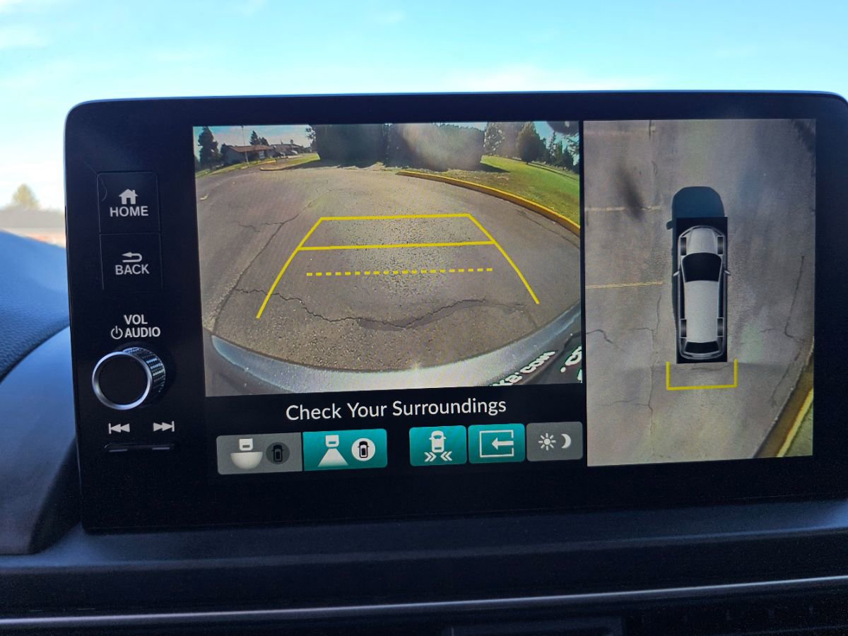 Used 2023 Honda Pilot Elite image 36