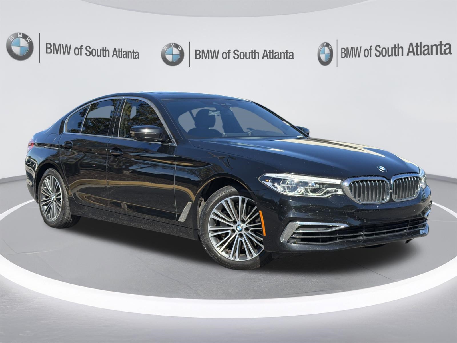 Used 2020 BMW 530i w/ Premium Package RWD image 2