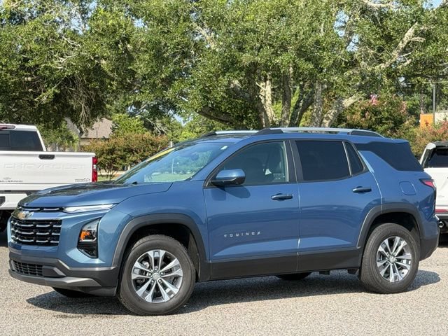 Used 2025 Chevrolet Equinox LT w/ Convenience Package II FWD image 1